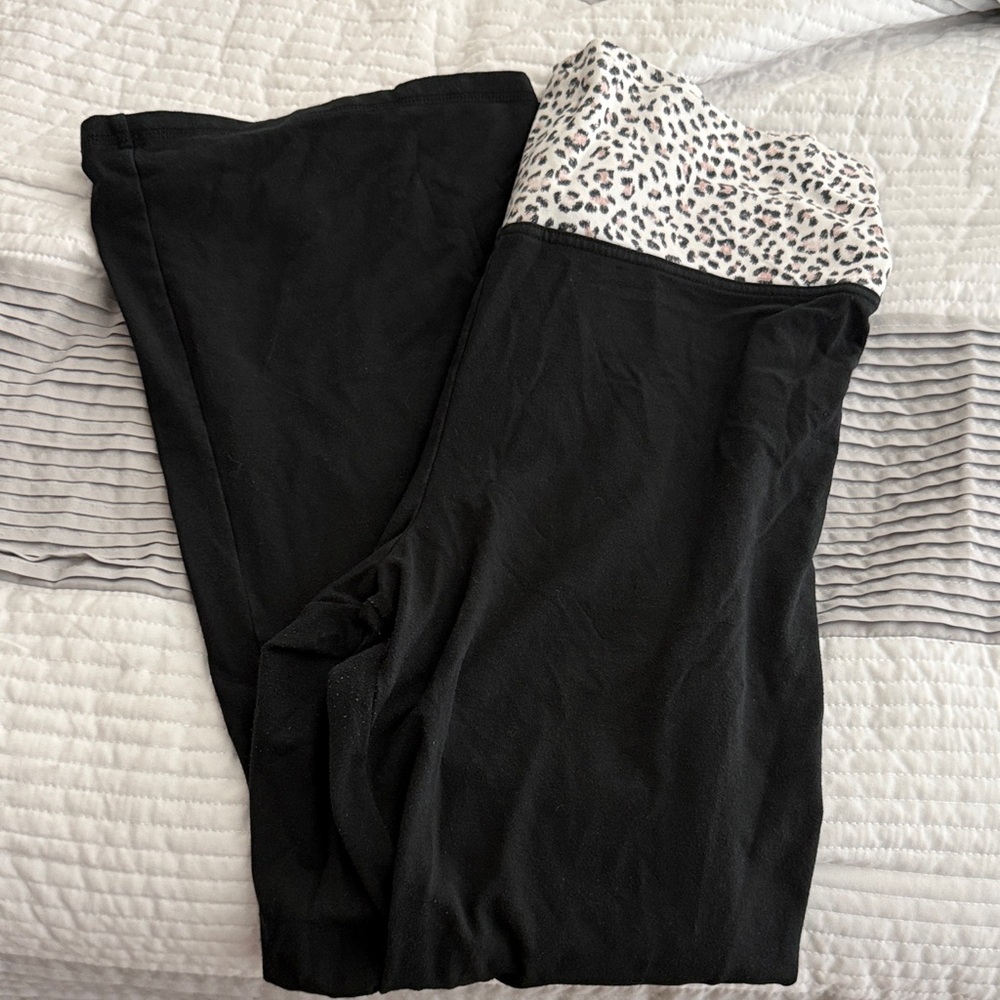 Victoria's Secret Black Pants with Gray Leopard Print Waistband